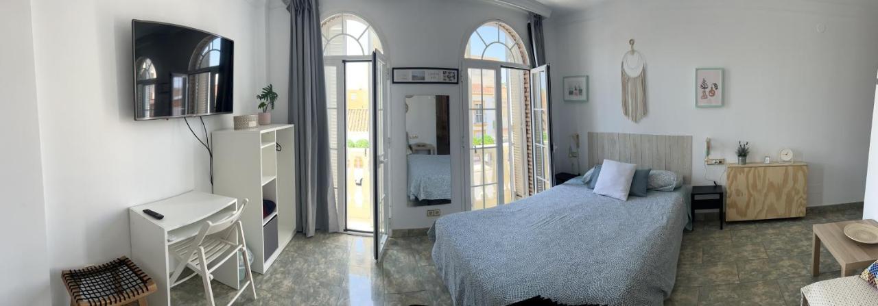 La Casa De Lola Apartment Caleta De Velez Bagian luar foto